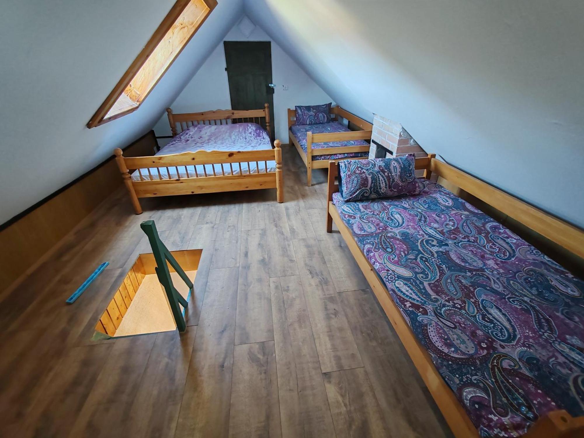 Apartment Ursa Major Preddvor Eksteriør billede